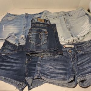 Womens assorted jean shorts!!